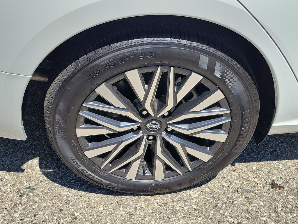 2026 Nissan Altima SV