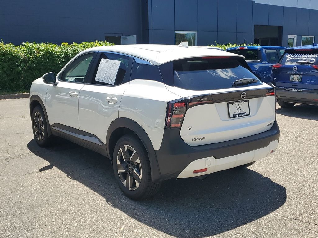 2025 Nissan Kicks SV