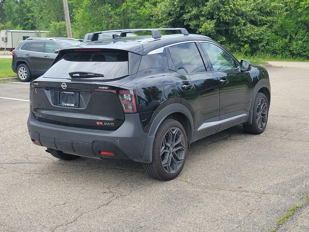 2025 Nissan Kicks SR