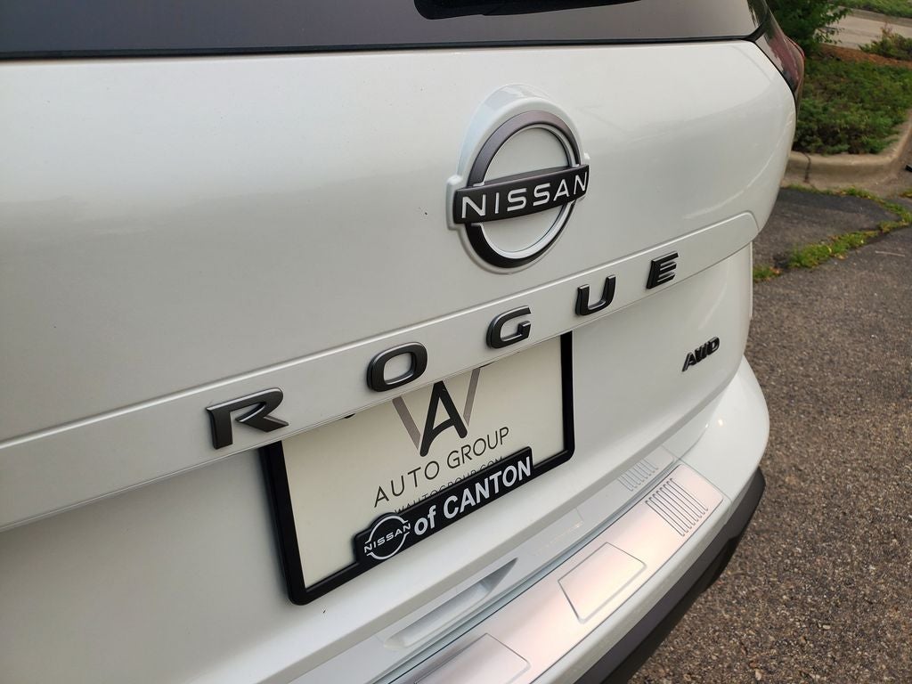 2026 Nissan Rogue SV