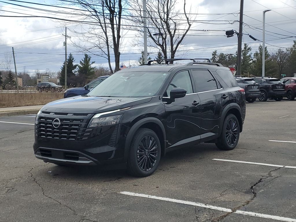 2026 Nissan Pathfinder SL