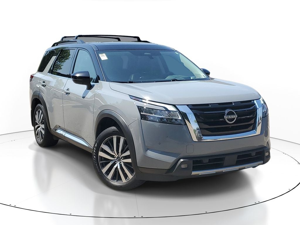 2022 Nissan Pathfinder Platinum