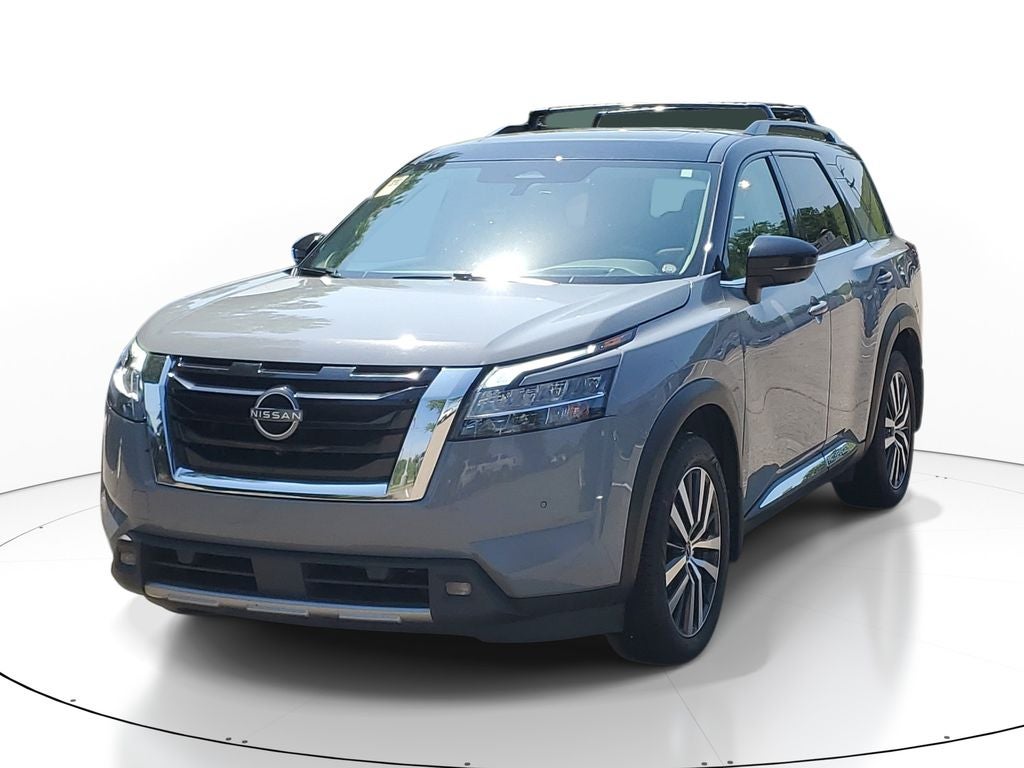 2022 Nissan Pathfinder Platinum