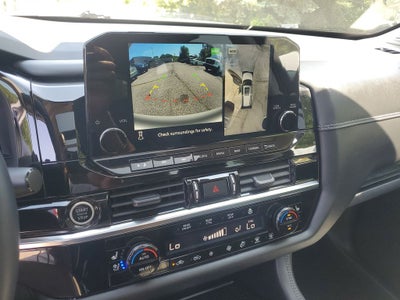 2022 Nissan Pathfinder Platinum