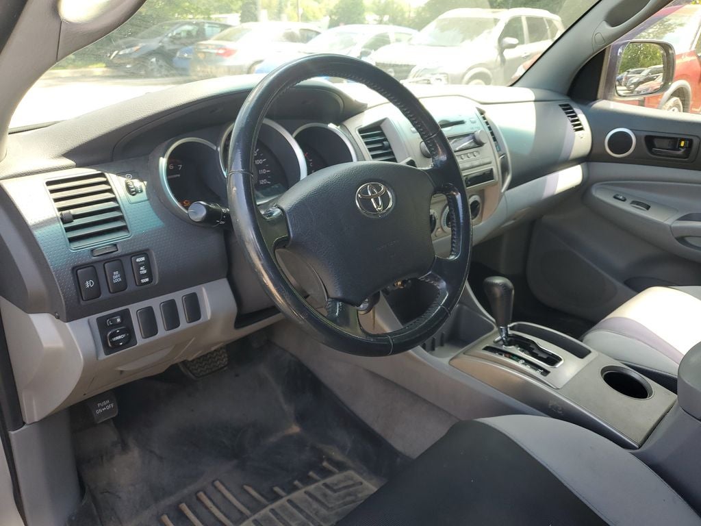 2005 Toyota Tacoma Base V6 (A5)