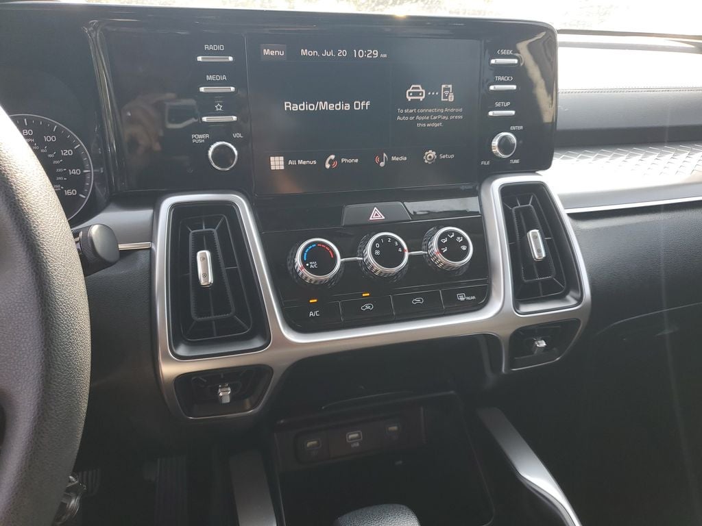 2023 Kia Sorento LX