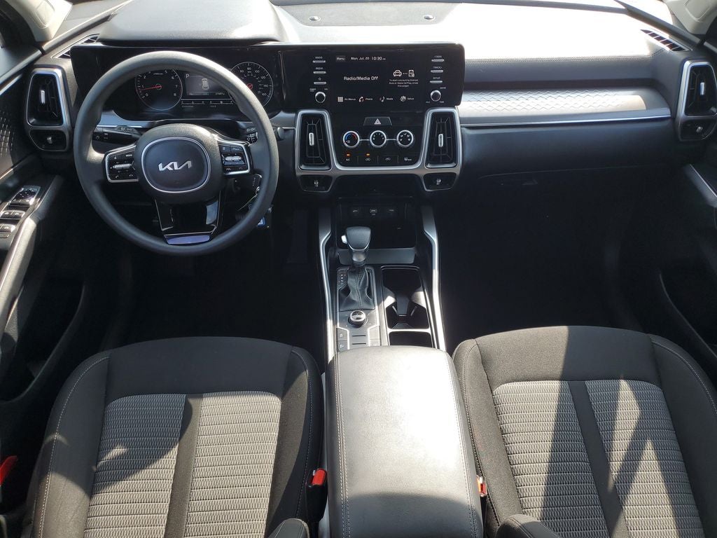 2023 Kia Sorento LX
