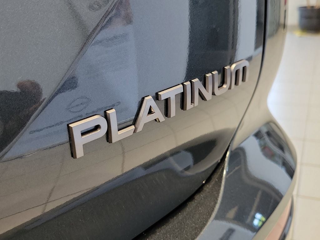 2026 Nissan Rogue Plug-in Hybrid Platinum
