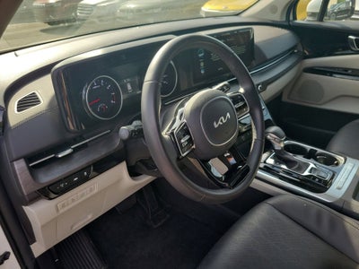 2024 Kia Carnival EX