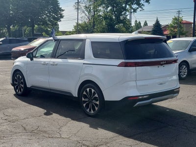 2024 Kia Carnival EX