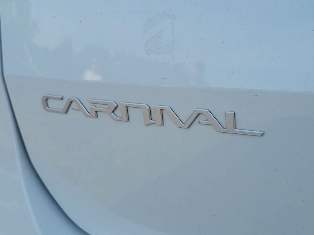 2024 Kia Carnival EX