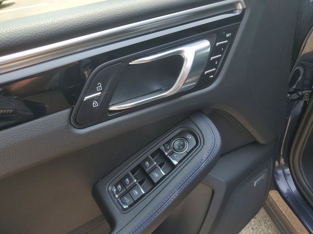 2022 Porsche Macan S