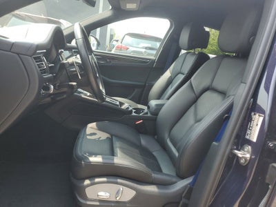 2022 Porsche Macan S