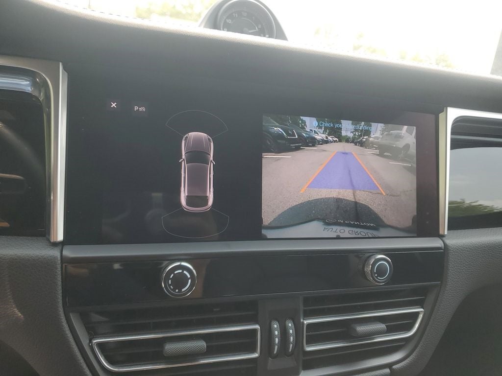 2022 Porsche Macan S