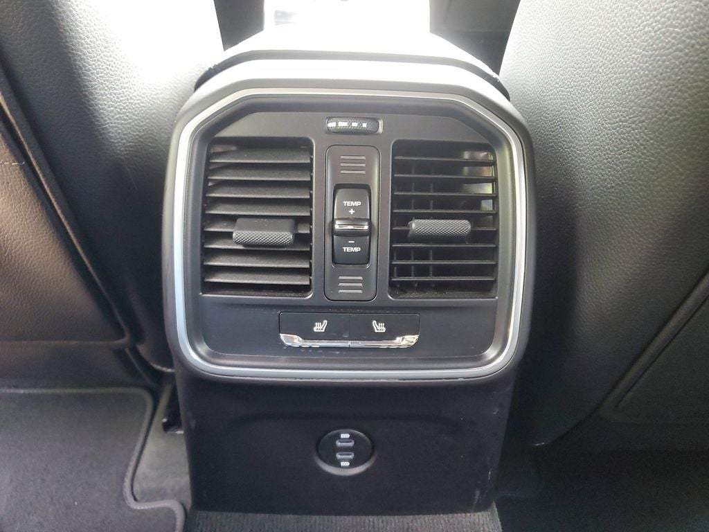 2022 Porsche Macan S