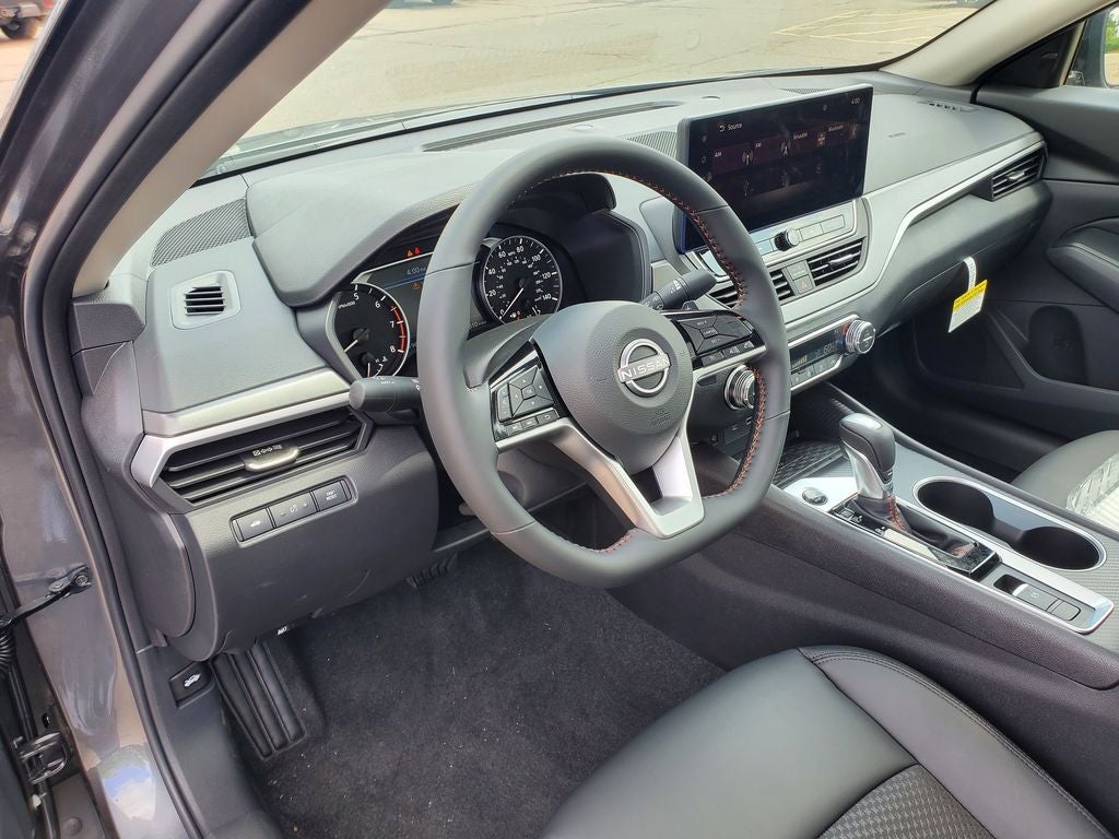 2026 Nissan Altima SR