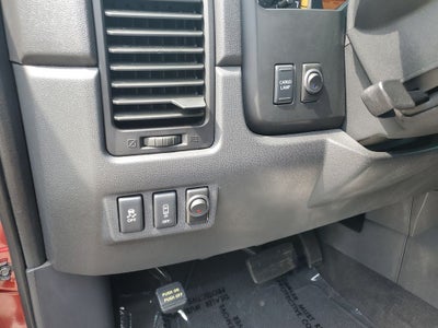 2013 Nissan Titan SV