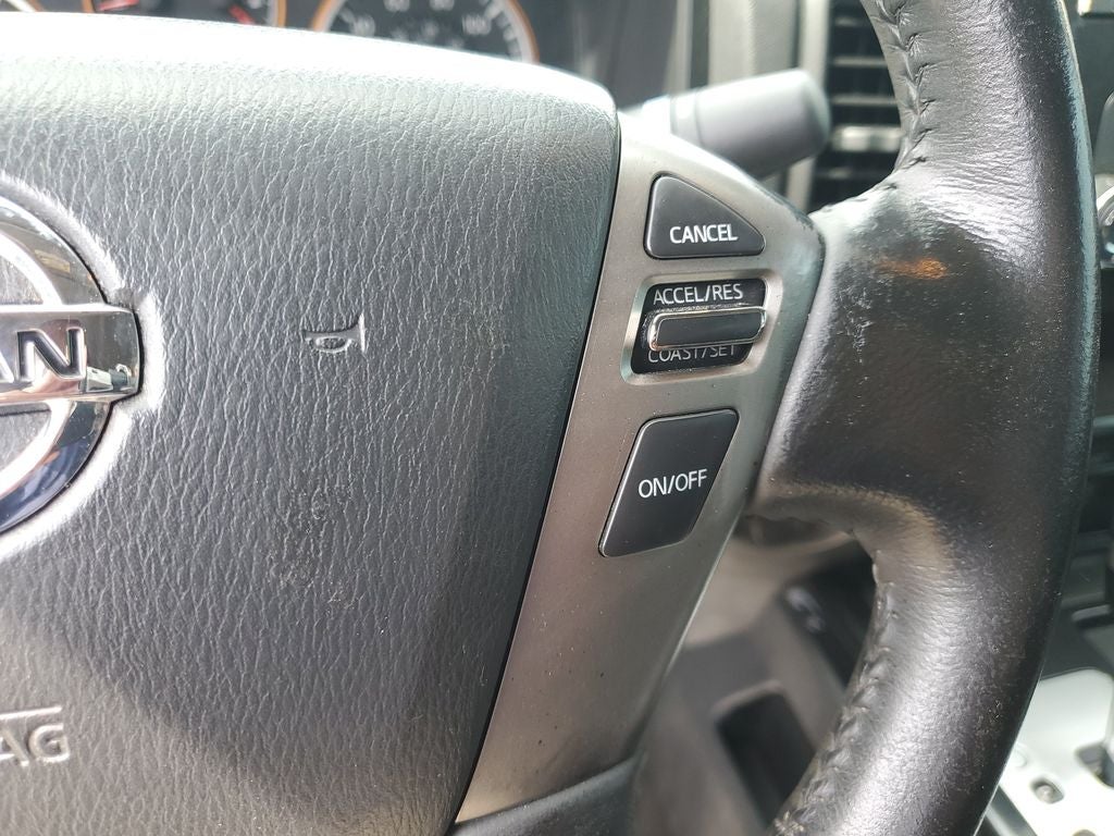 2013 Nissan Titan SV
