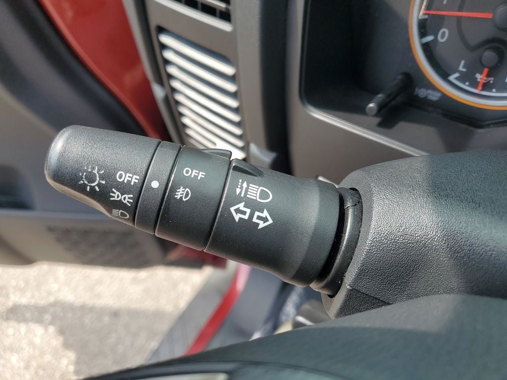 2013 Nissan Titan SV