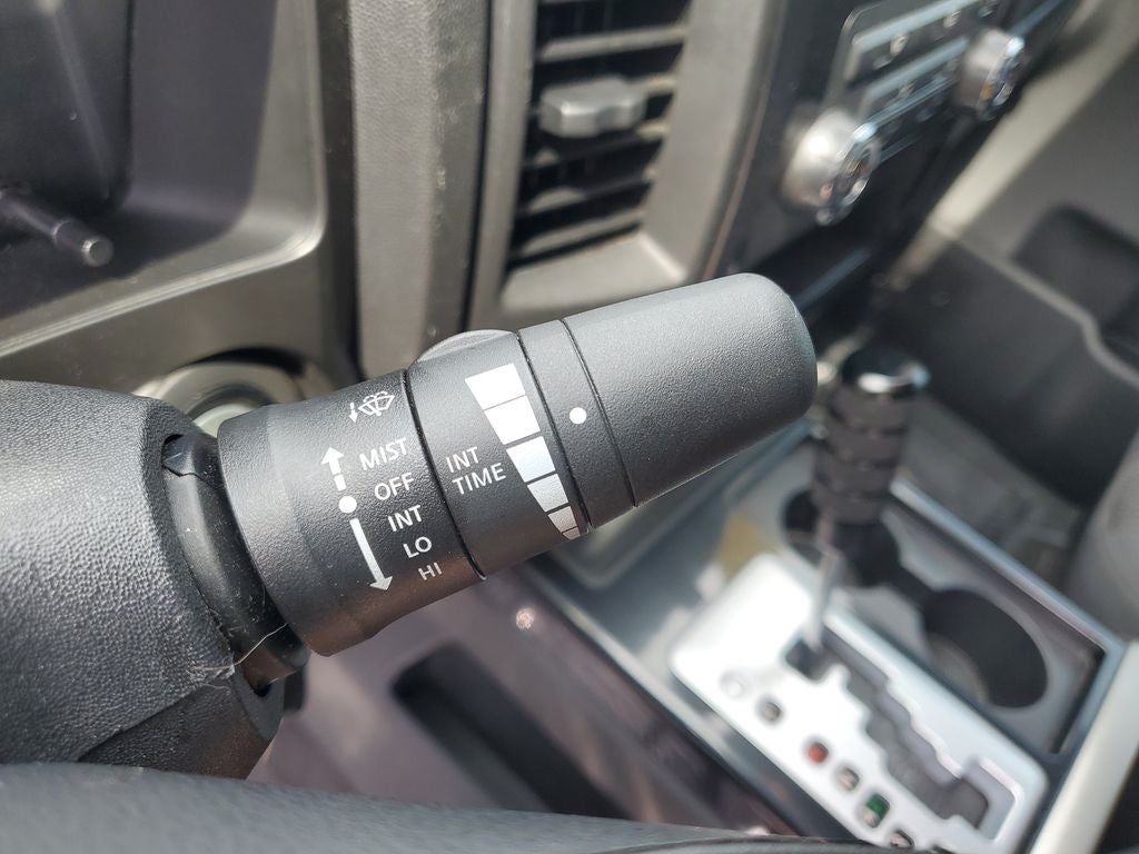 2013 Nissan Titan SV