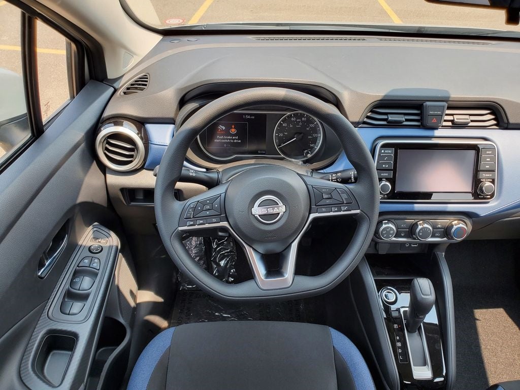 2025 Nissan Versa SV
