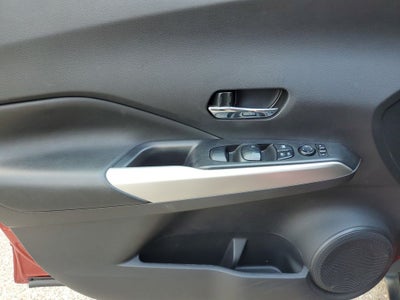 2019 Nissan Kicks SR