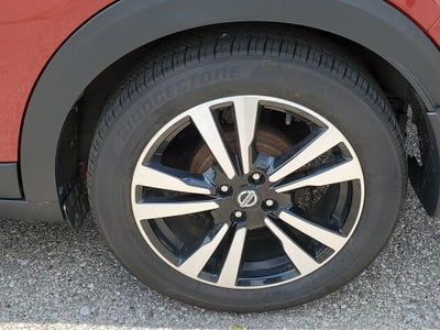 2019 Nissan Kicks SR