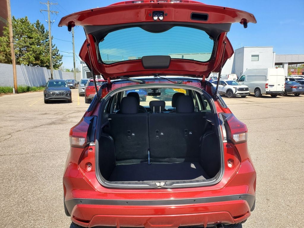 2024 Nissan Kicks SV