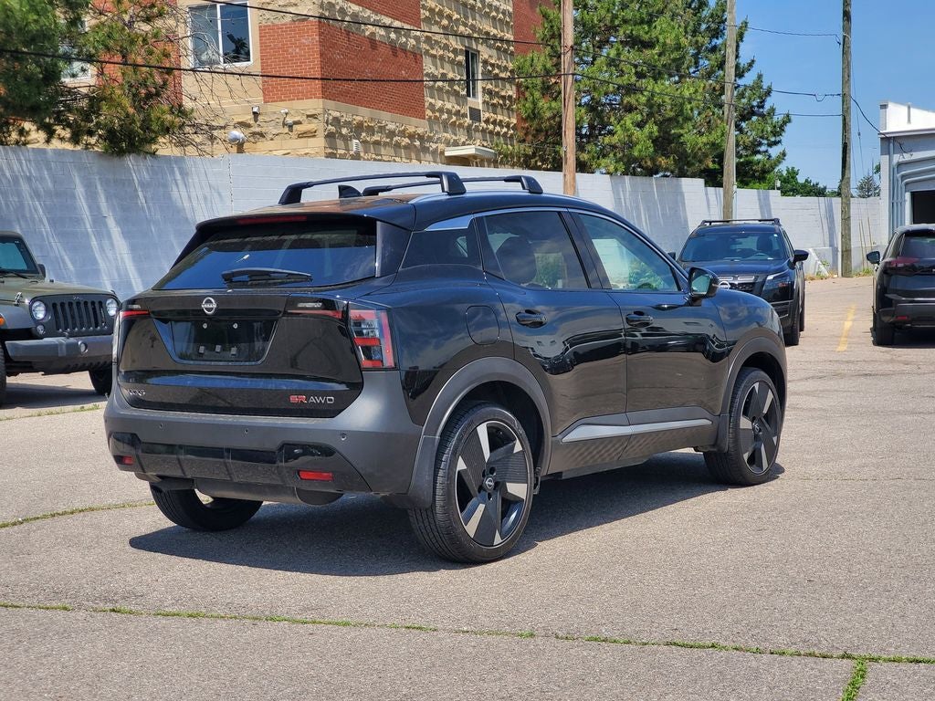 2025 Nissan Kicks SR