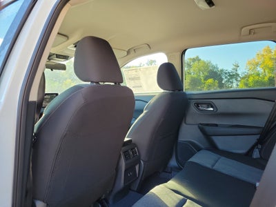 2027 Nissan Rogue SV