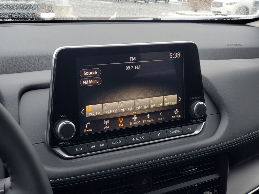 2026 Nissan Rogue SV