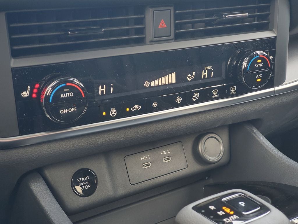 2026 Nissan Rogue Dark Armor