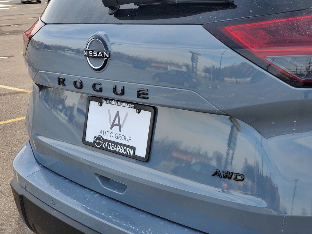 2026 Nissan Rogue Dark Armor