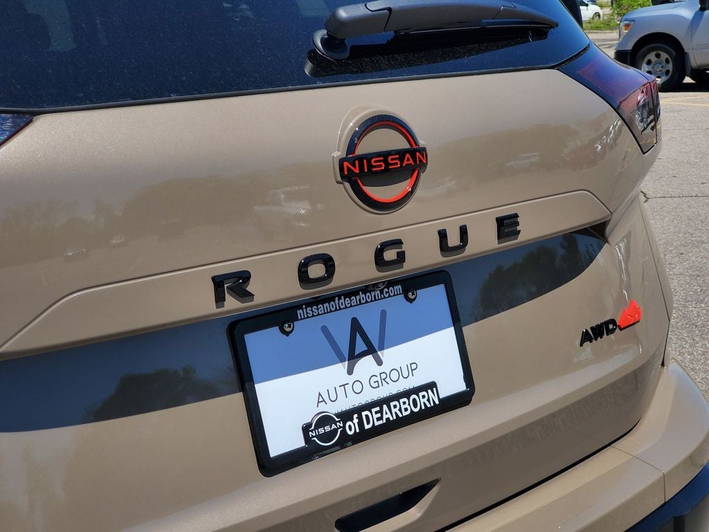 2026 Nissan Rogue Rock Creek