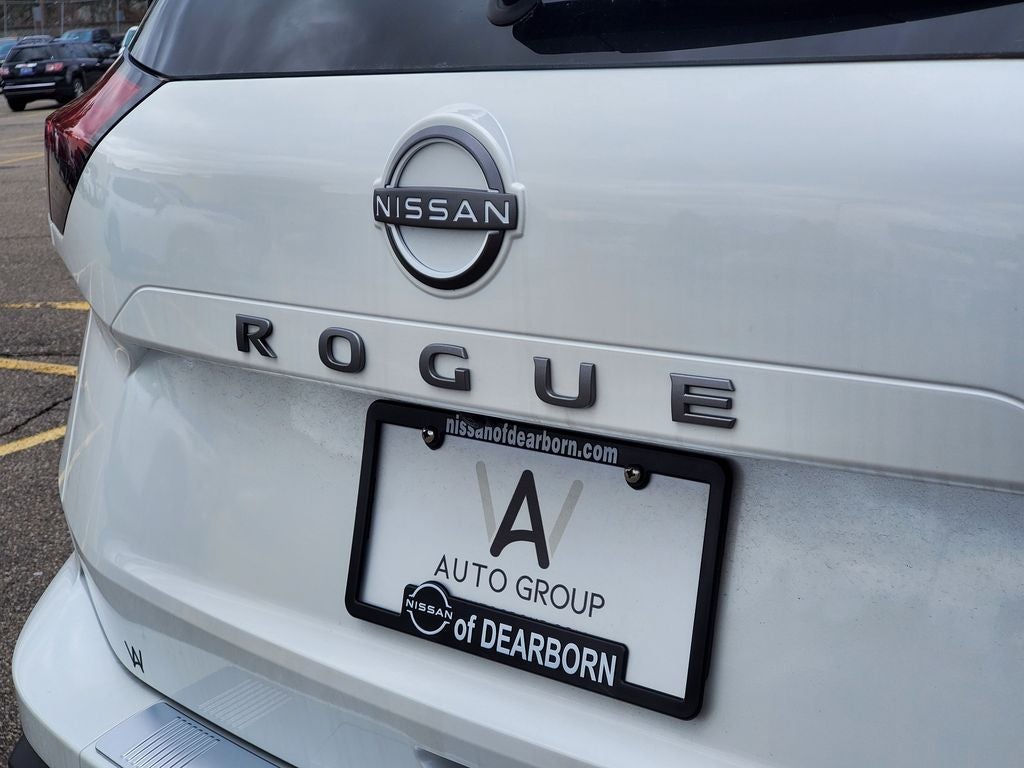 2026 Nissan Rogue SV