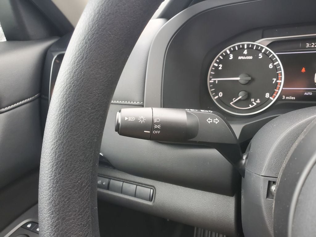 2025 Nissan Pathfinder S