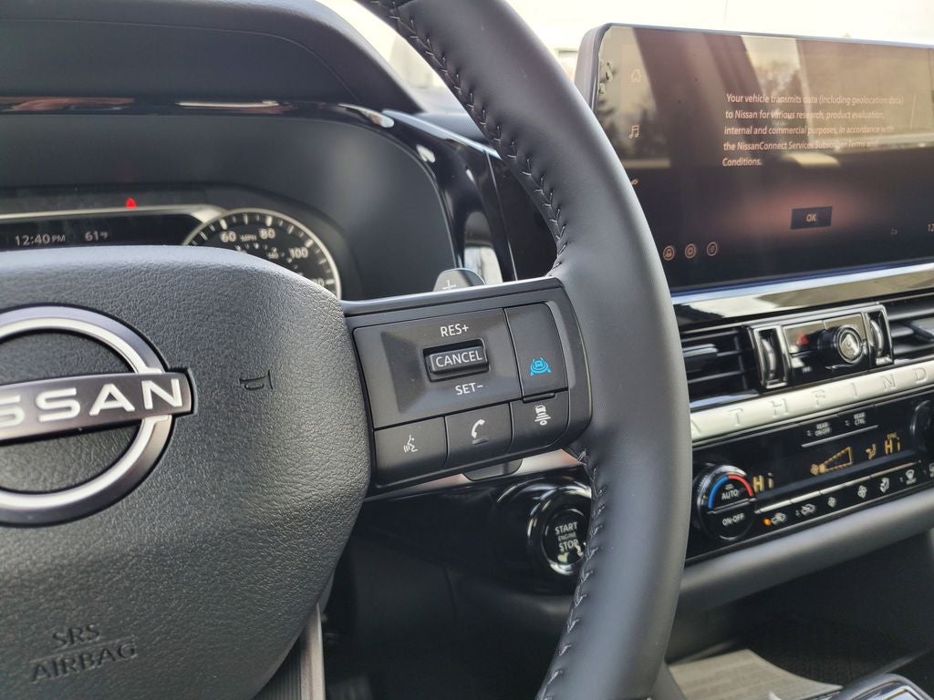 2026 Nissan Pathfinder SV