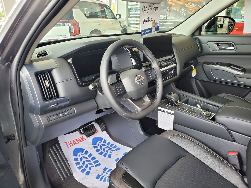 2026 Nissan Pathfinder SL