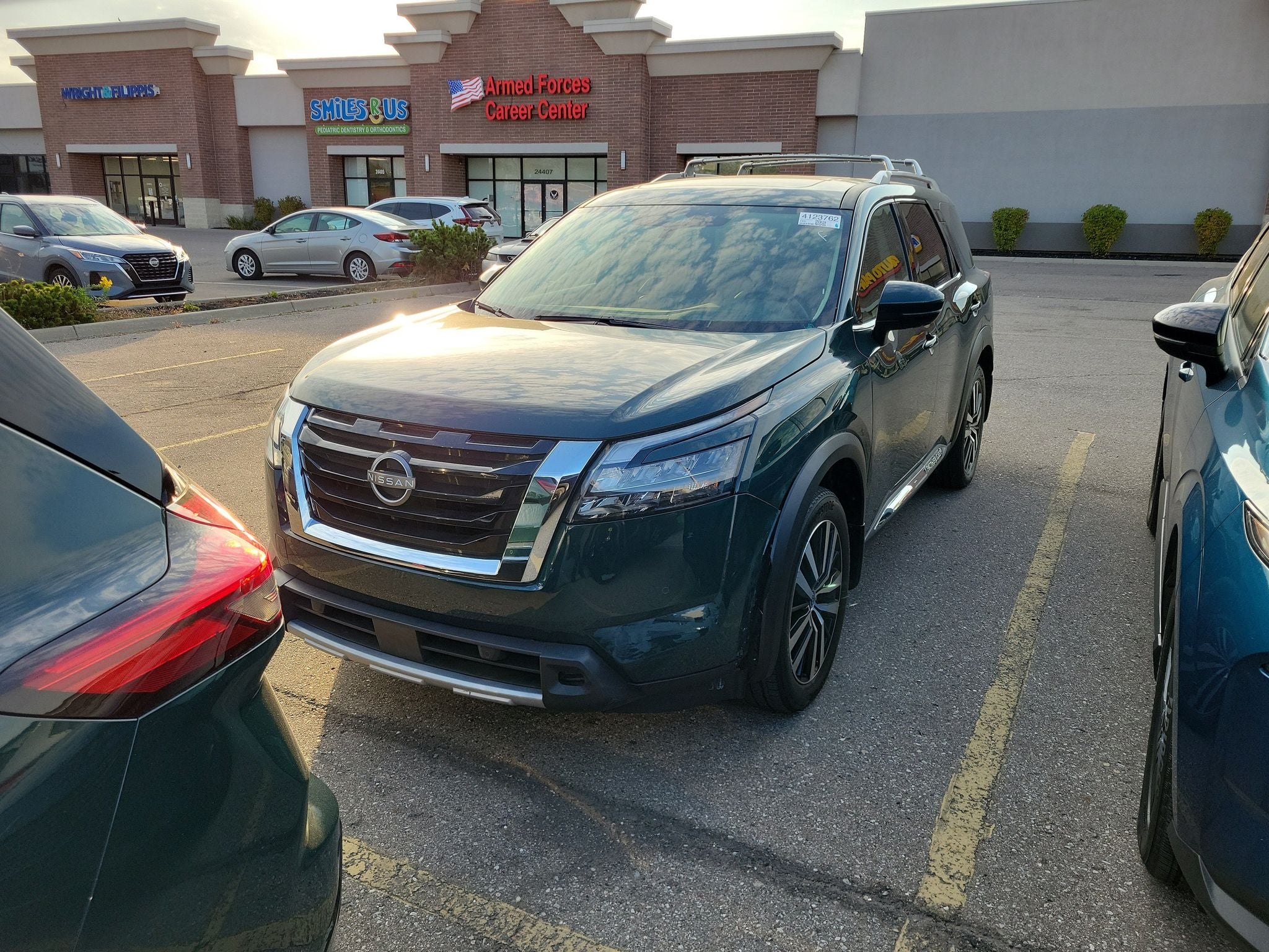 2025 Nissan Pathfinder Platinum
