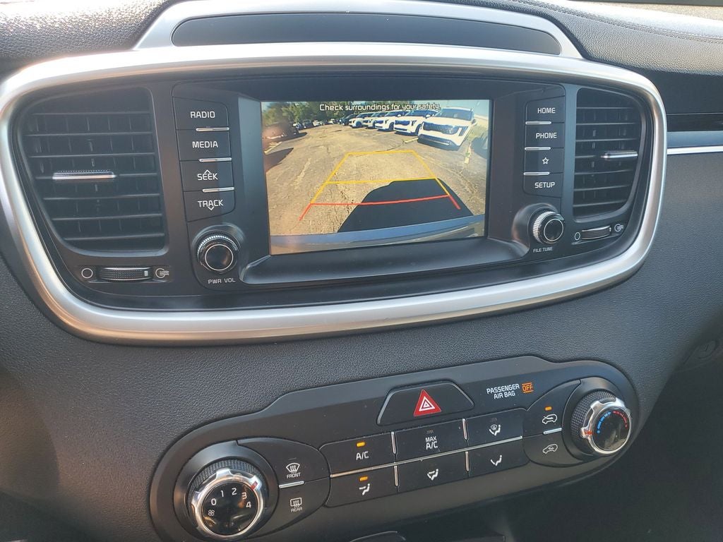 2019 Kia Sorento LX