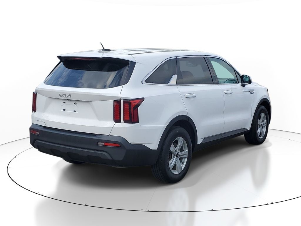 2023 Kia Sorento LX