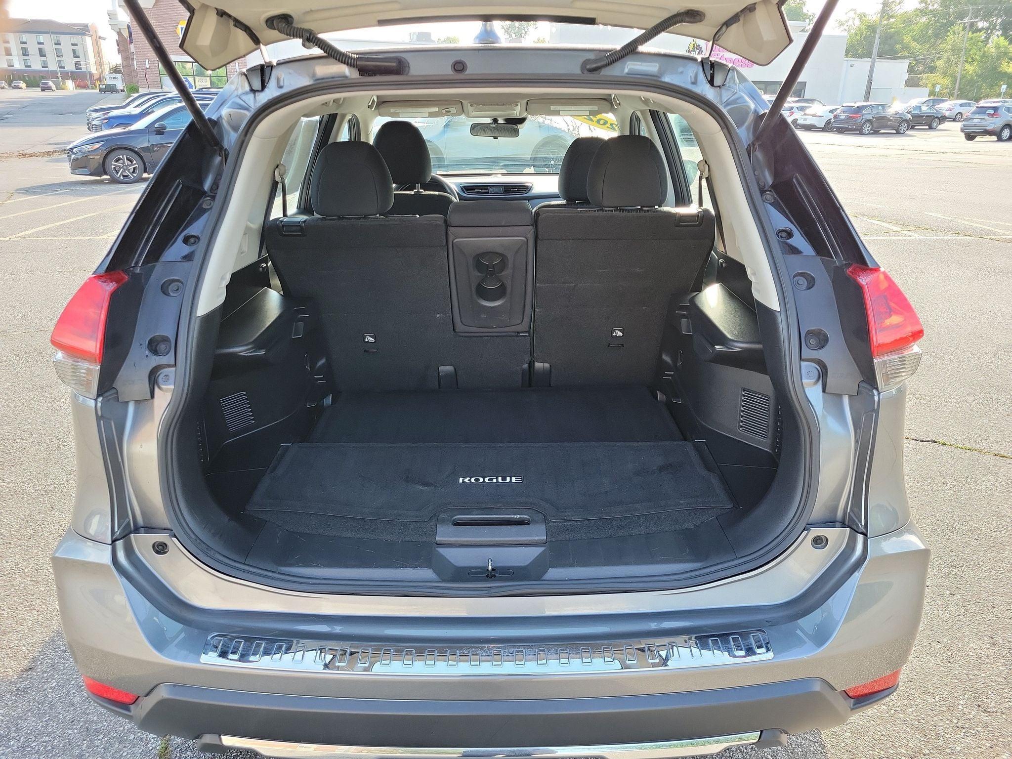 2020 Nissan Rogue S