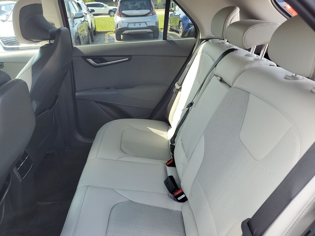 2023 Kia Niro EX