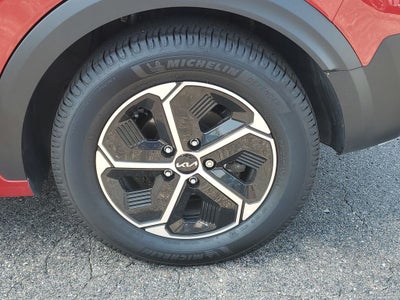 2023 Kia Niro EX