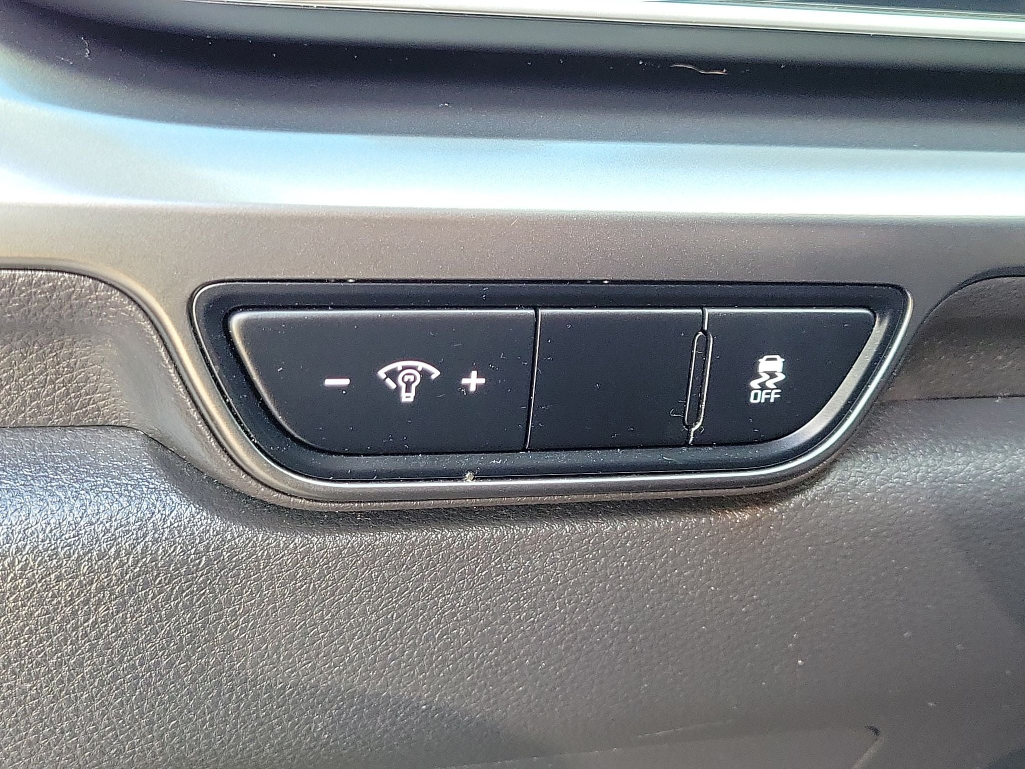 2025 Kia Carnival SX
