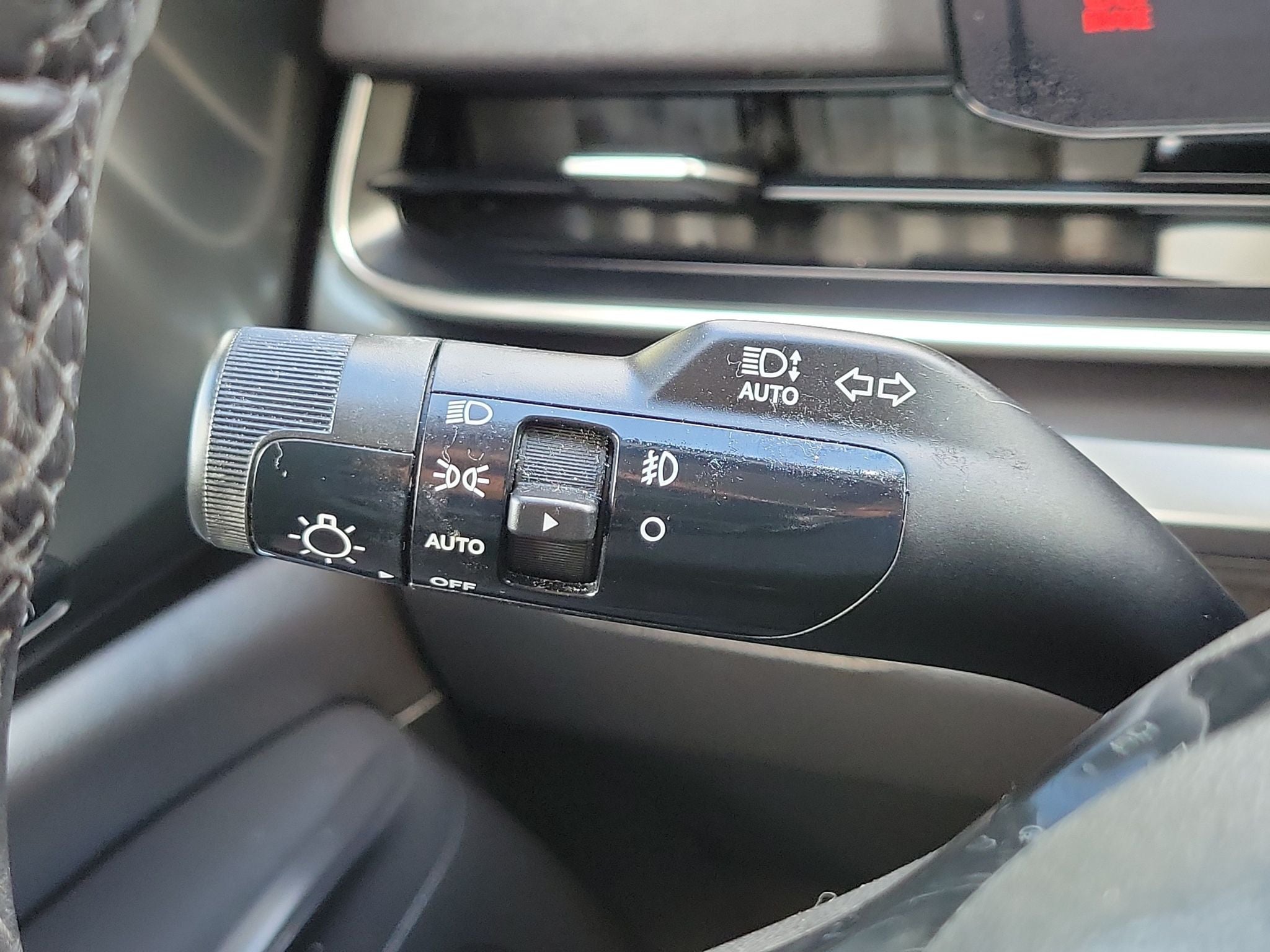 2025 Kia Carnival SX