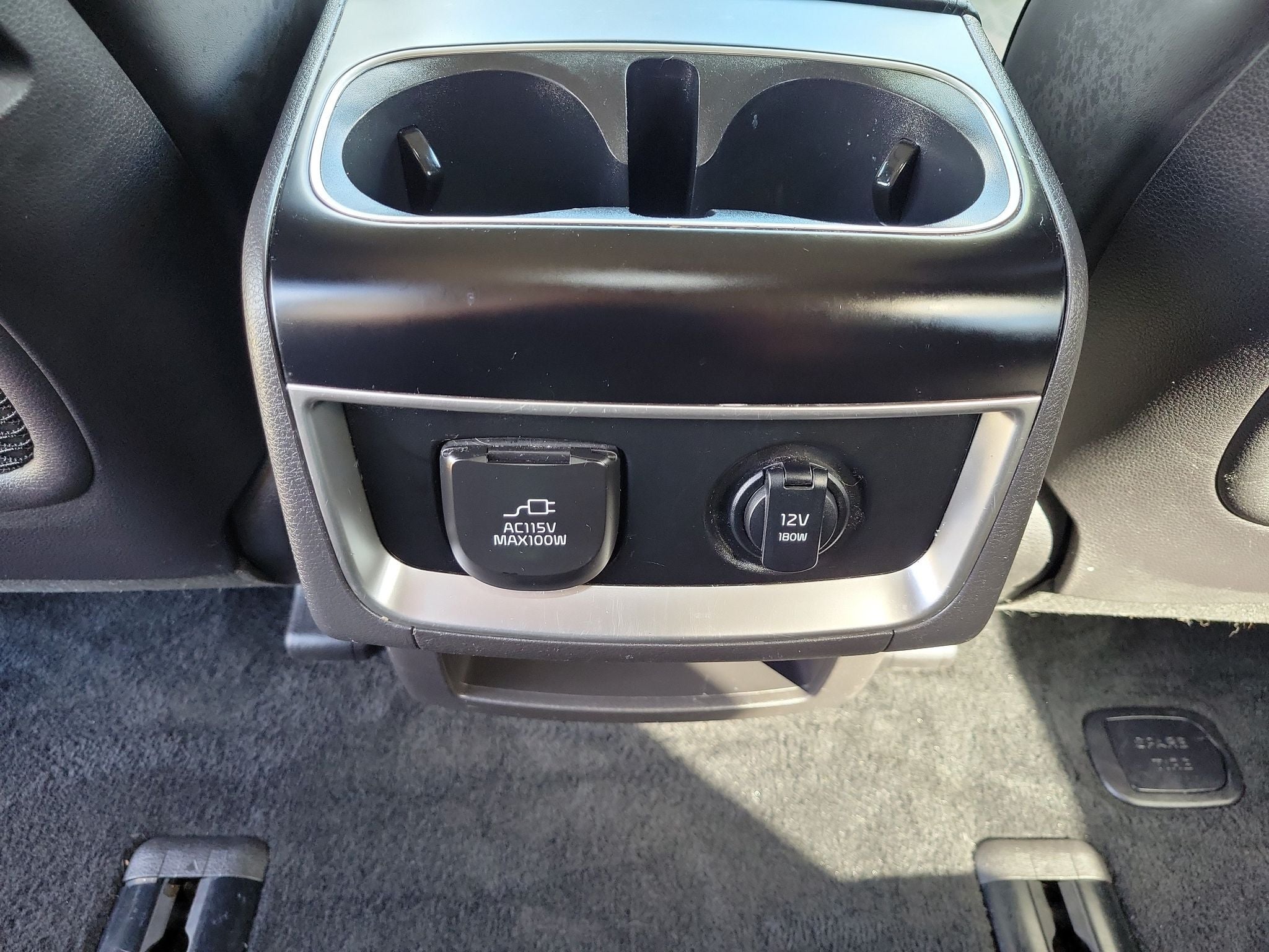 2025 Kia Carnival SX