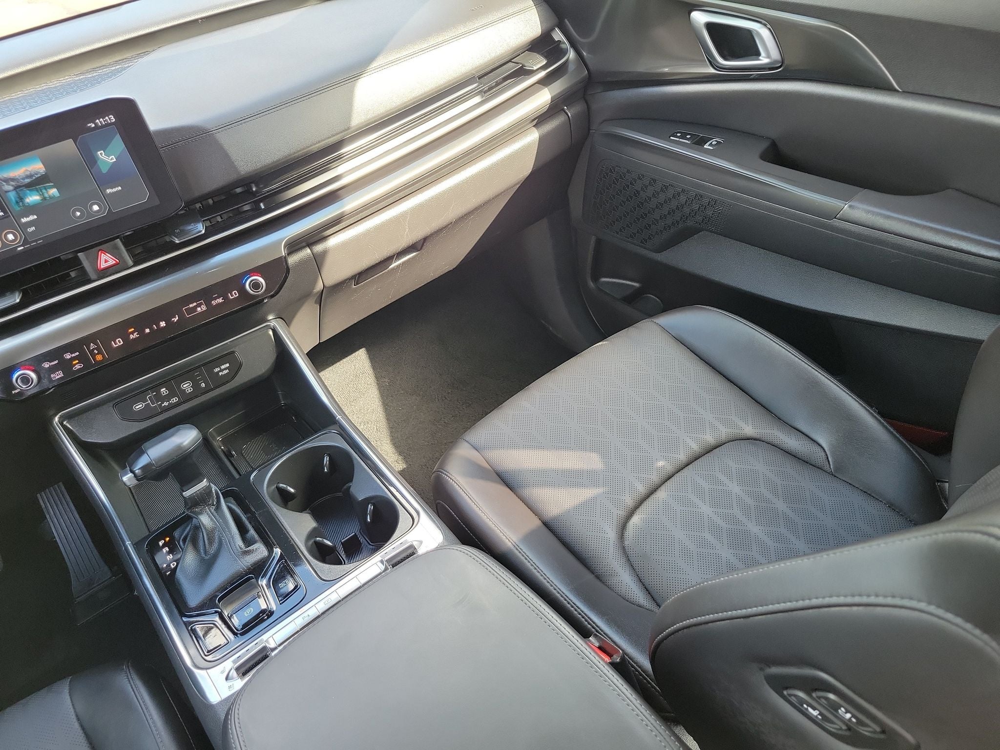 2025 Kia Carnival SX