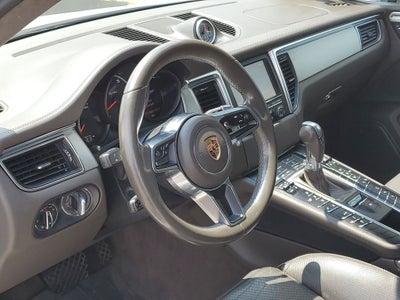 2016 Porsche Macan Turbo