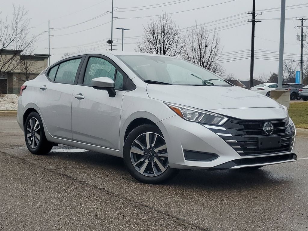 2023 Nissan Versa SV
